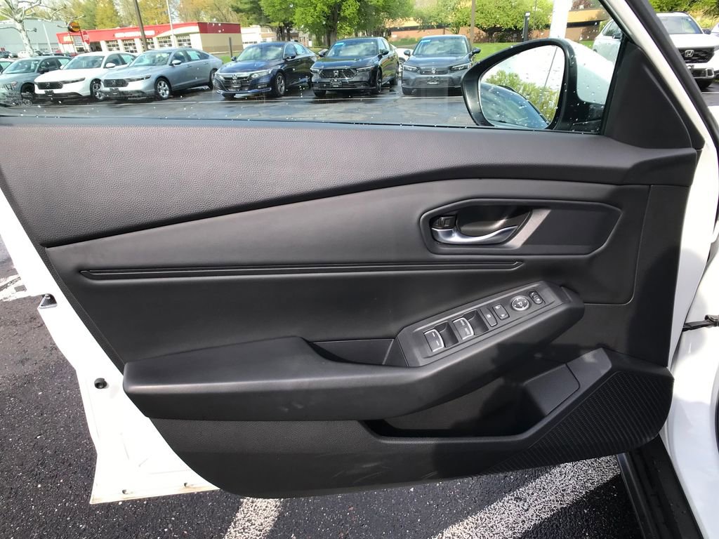 Used 2024 Honda Accord EX image 16