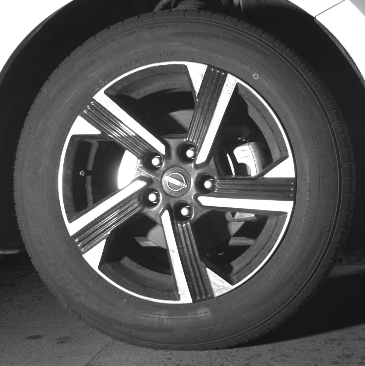 Used 2025 Nissan Sentra SV image 13