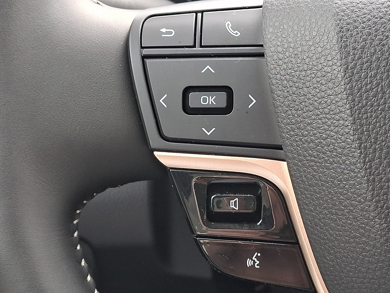 Certified 2026 Toyota Crown w/ Advanced Technology Package AWD/4WD image 22