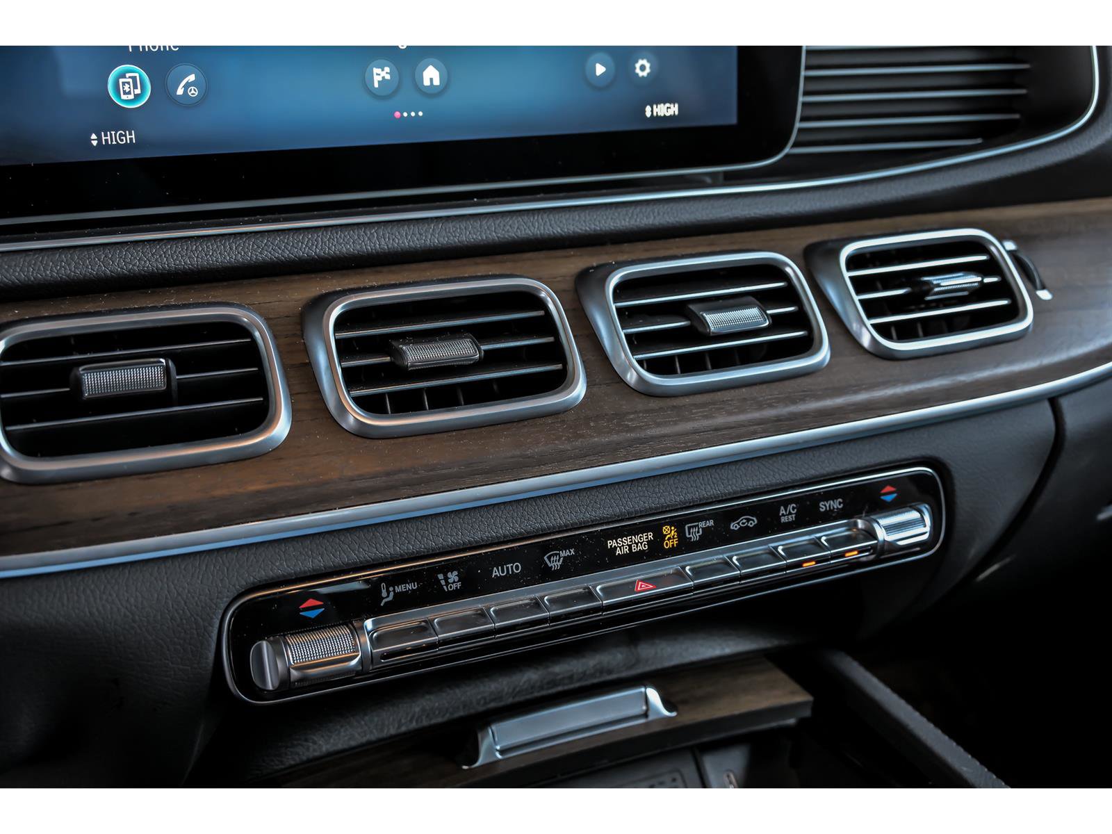 Certified 2025 Mercedes-Benz GLE 350 4MATIC image 20