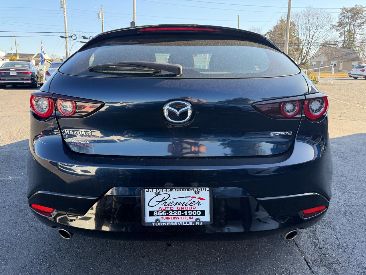 Used 2022 MAZDA MAZDA3 s image 6
