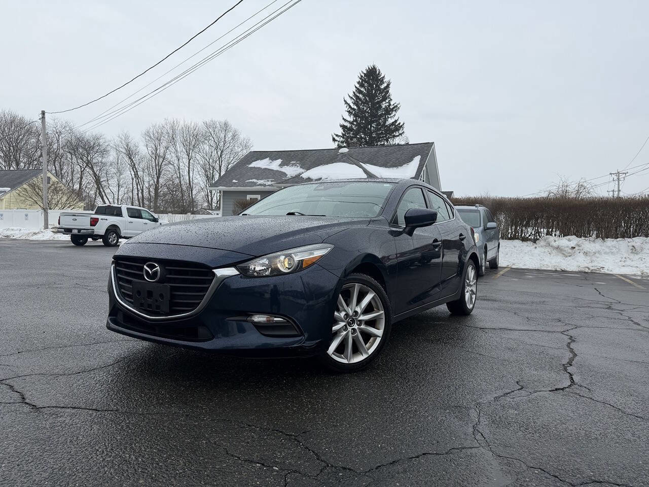 Used 2017 MAZDA MAZDA3 Touring image 2