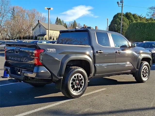 Used 2024 Toyota Tacoma TRD Off-Road image 6