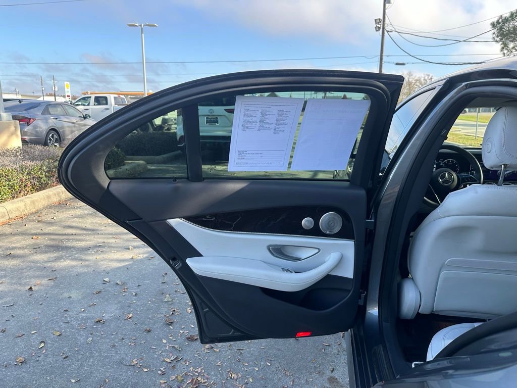 Used 2023 Mercedes-Benz E 450 4MATIC Sedan image 19