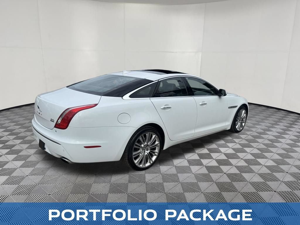 Used 2013 Jaguar XJ AWD image 5