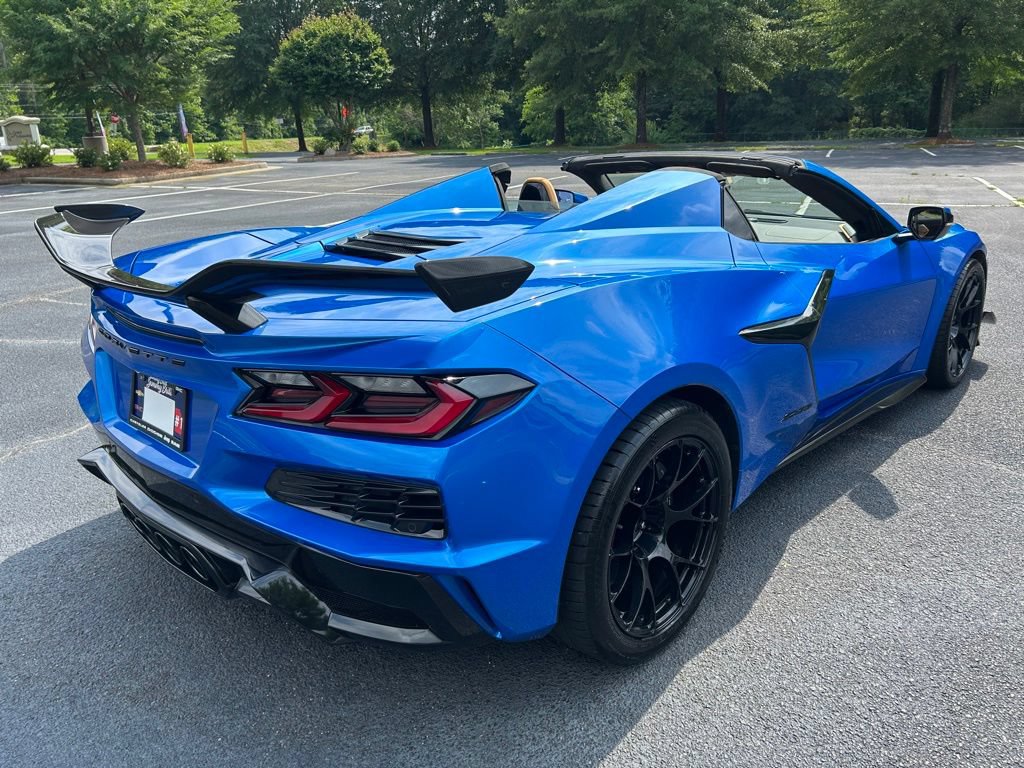 Used 2024 Chevrolet Corvette Z06 w/ Z07 Performance Package RWD image 33