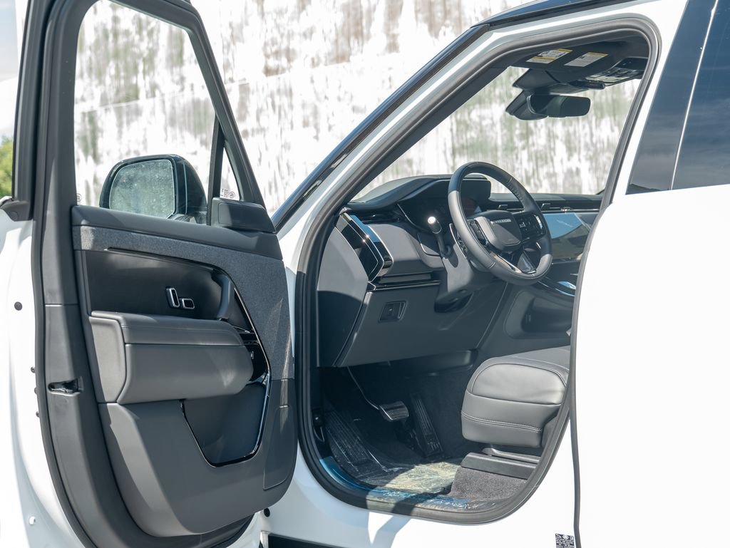 New 2026 Land Rover Range Rover Sport Dynamic SE AWD/4WD image 10