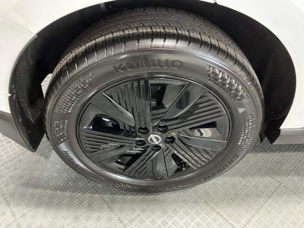 Used 2025 Nissan Murano SV image 34