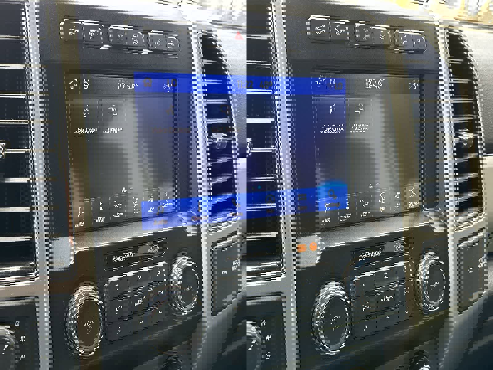 Used 2020 Ford F350 Lariat w/ Tremor Off-Road Package image 19