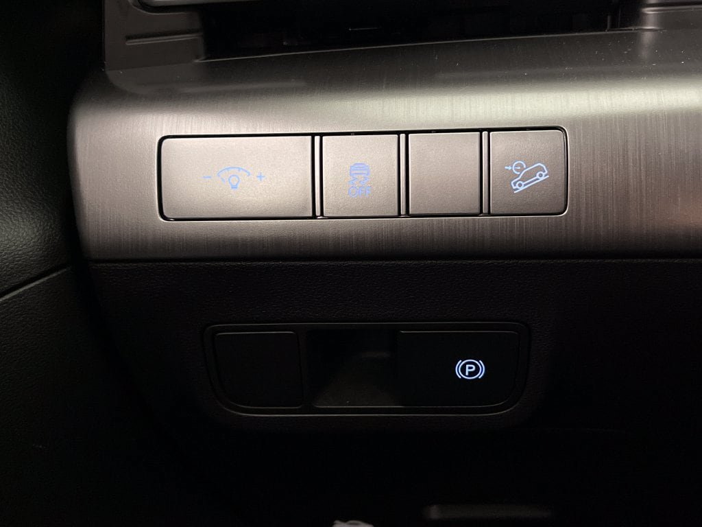 Certified 2026 Hyundai Kona SEL Sport FWD image 31