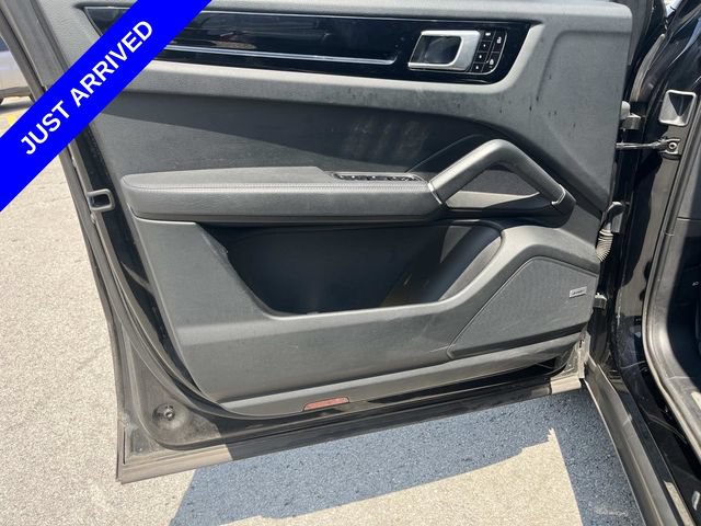 Used 2020 Porsche Cayenne S AWD/4WD image 24