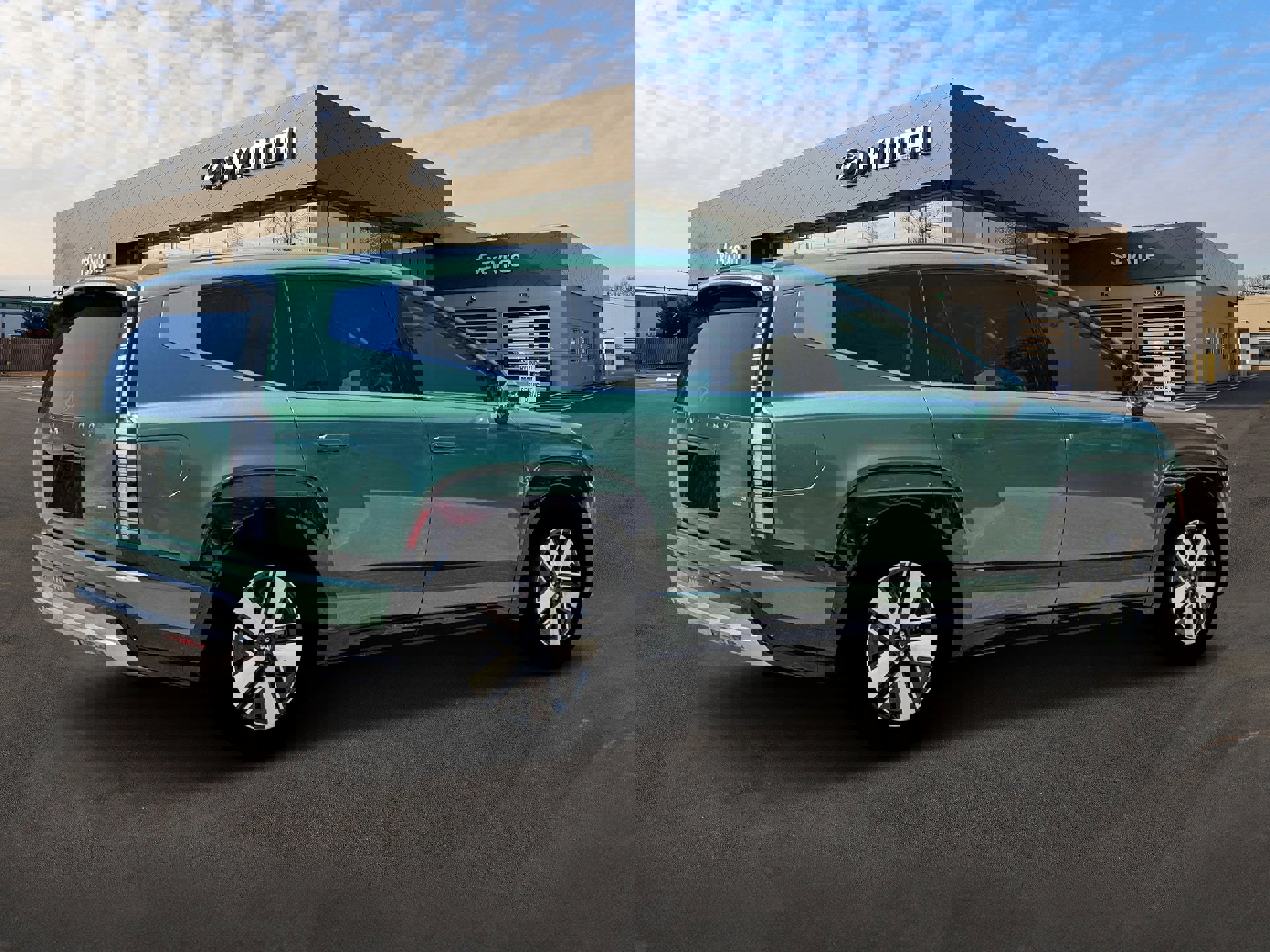 New 2026 Hyundai Ioniq 9 SEL image 8