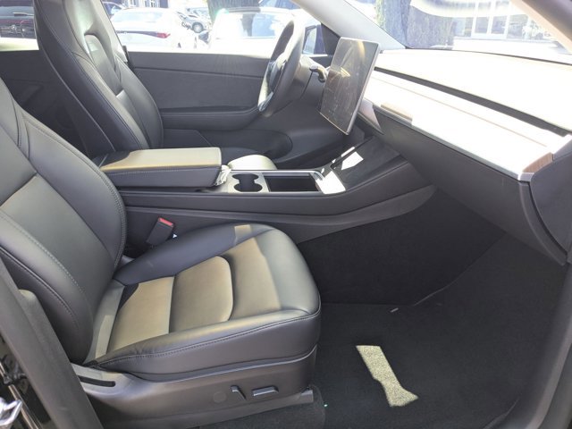 Used 2021 Tesla Model Y Performance image 21