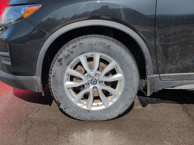 Used 2020 Nissan Rogue SV image 22