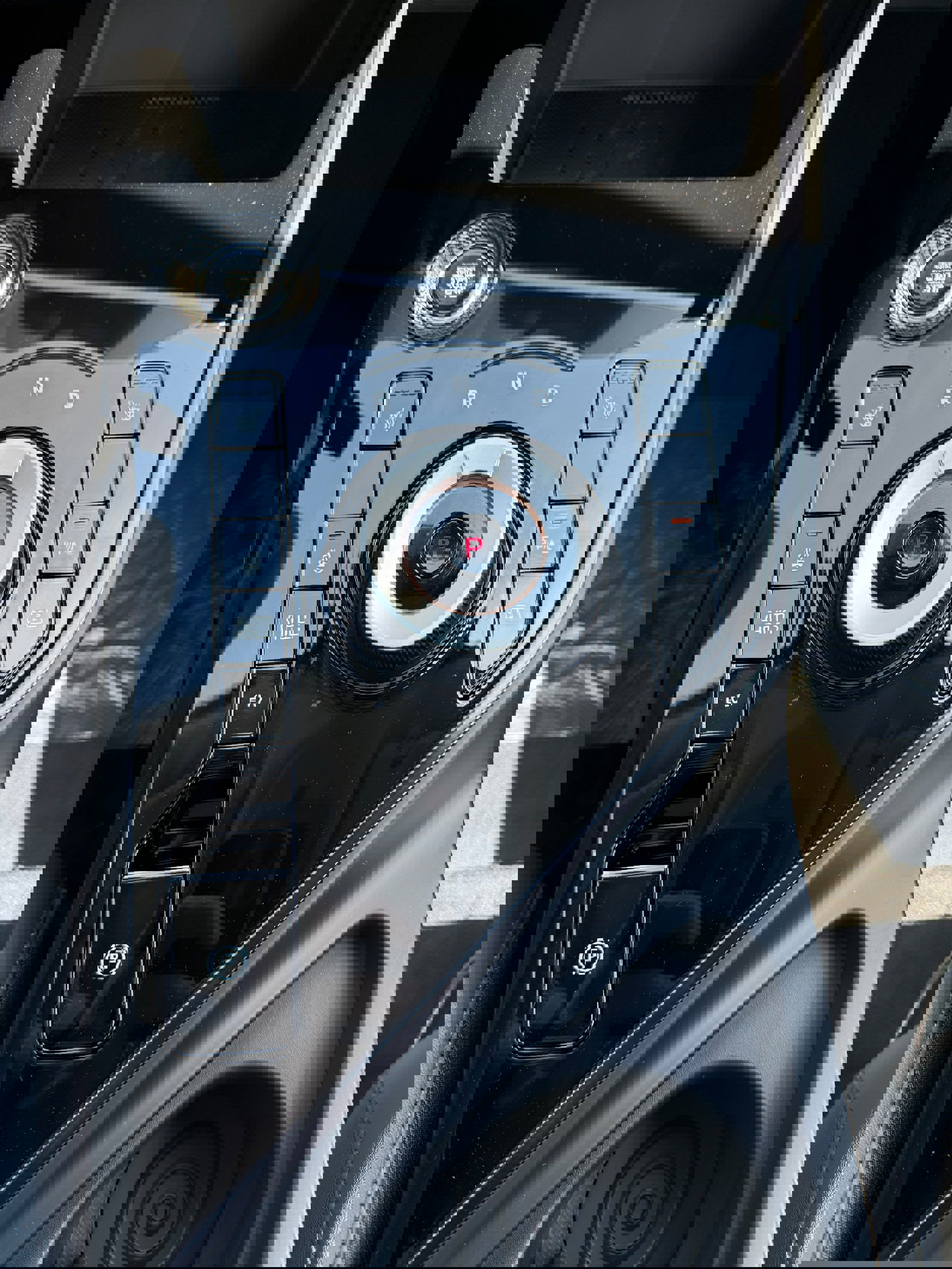 New 2025 Kia Niro EX w/ EX Cold Weather Package image 17