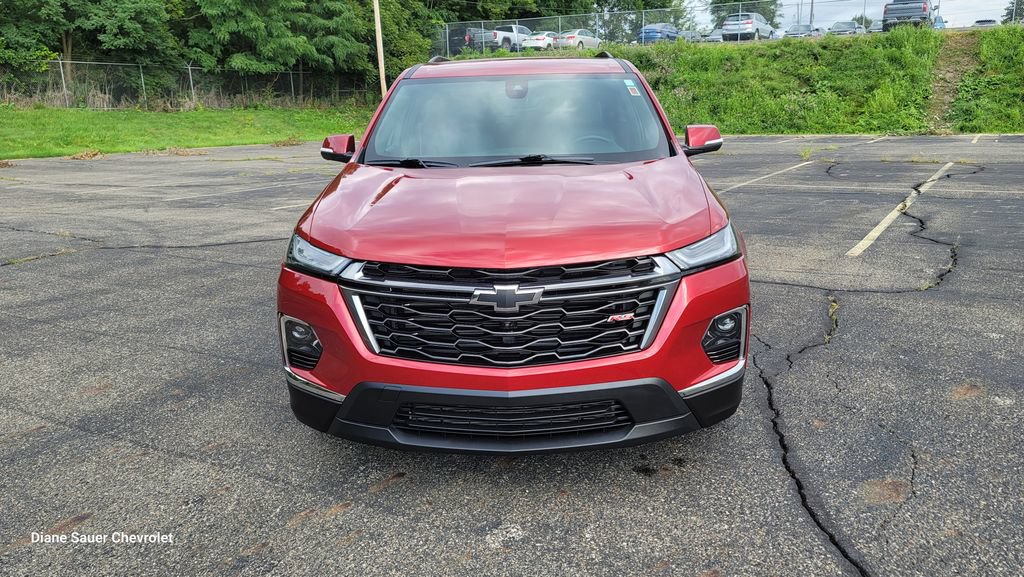 Used 2023 Chevrolet Traverse RS AWD/4WD image 4