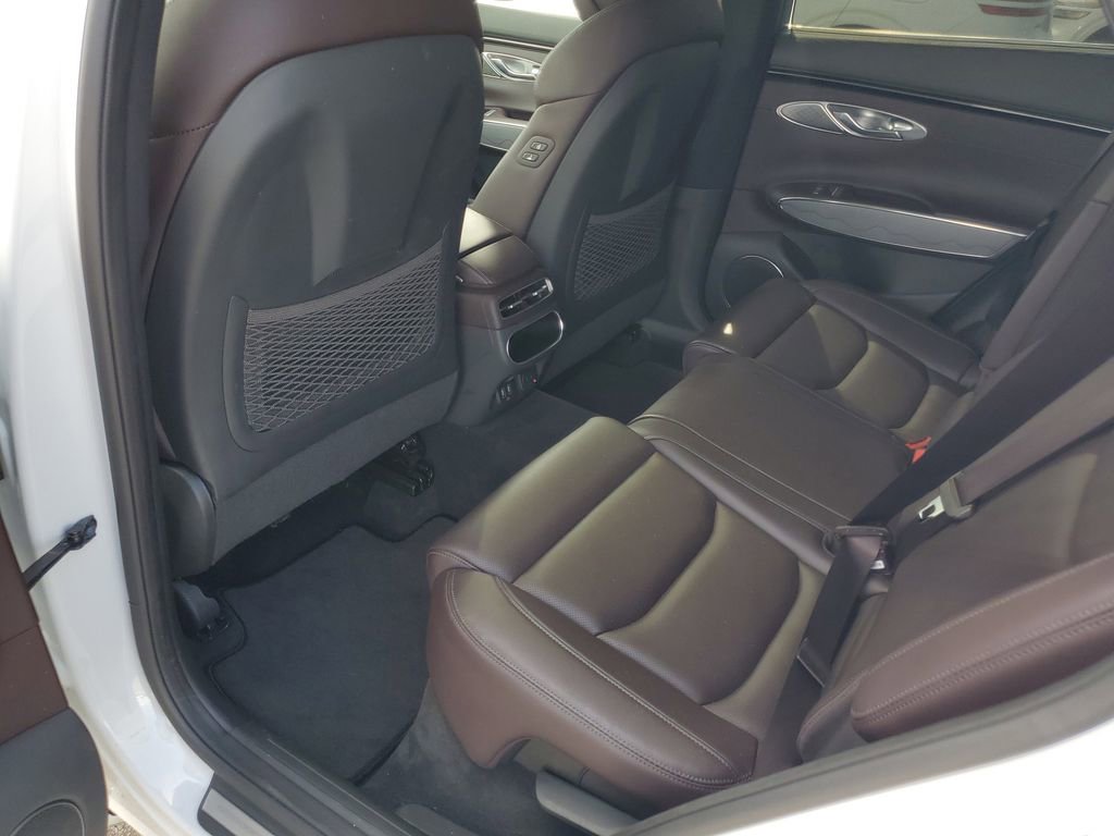 Used 2023 Genesis GV70 2.5T w/ Advanced Package AWD/4WD image 25