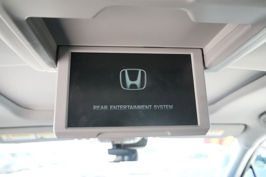 Used 2017 Honda Pilot Touring image 23