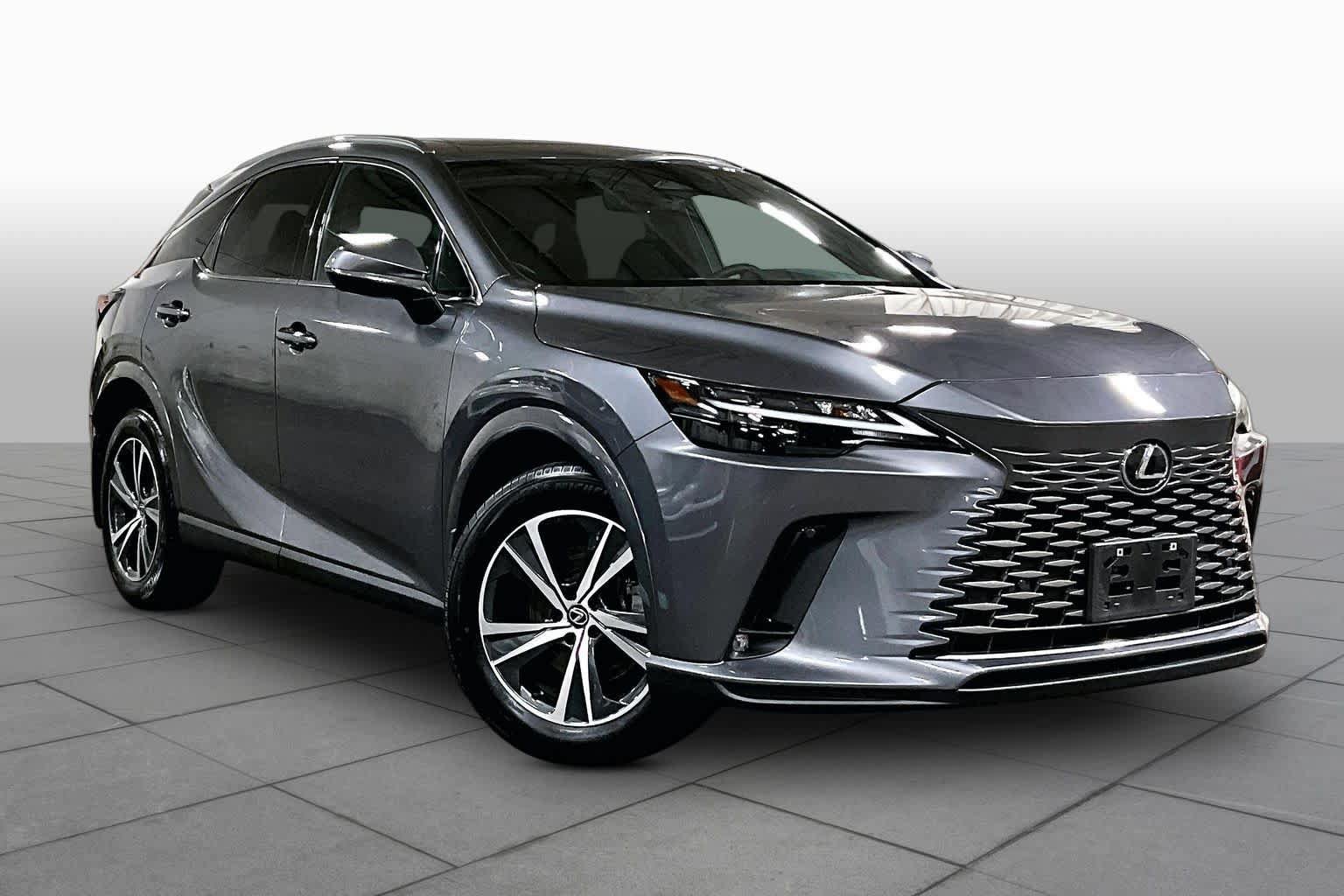 Used 2023 Lexus RX 350 Premium w/ Accessory Package AWD/4WD image 3