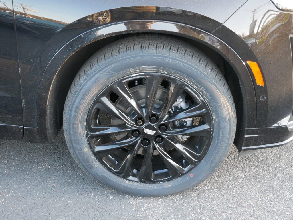 Used 2021 Cadillac XT6 Premium Luxury w/ LPO, ONYX Package AWD/4WD image 8