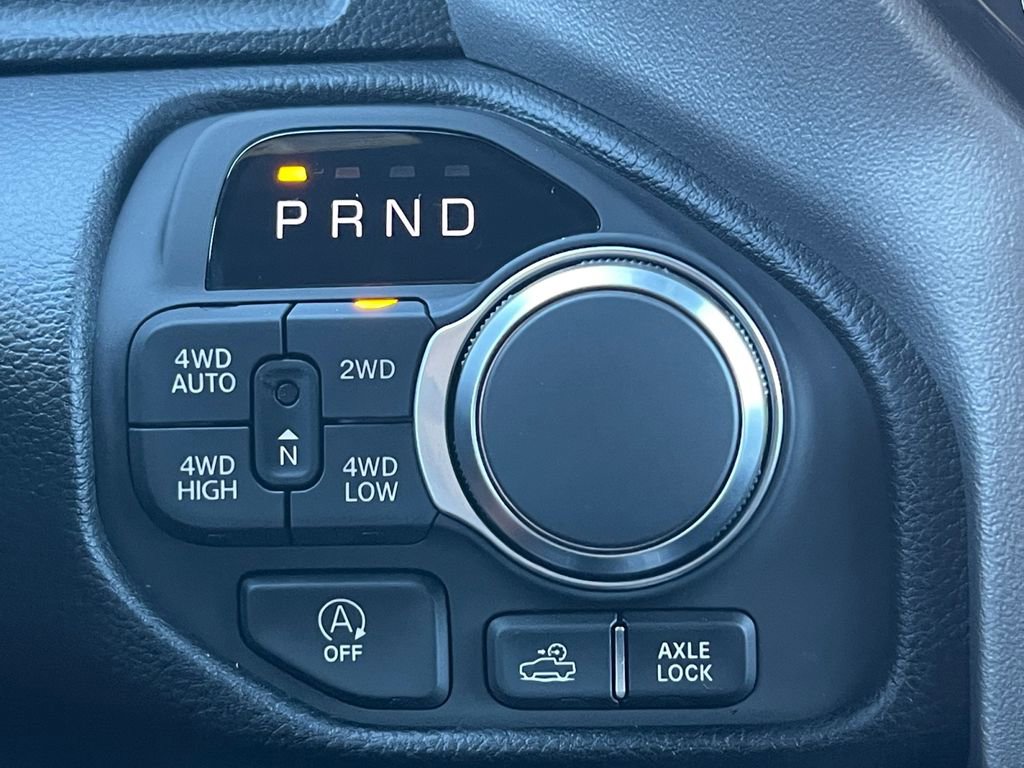 New 2026 RAM 1500 4x4 Crew Cab image 10