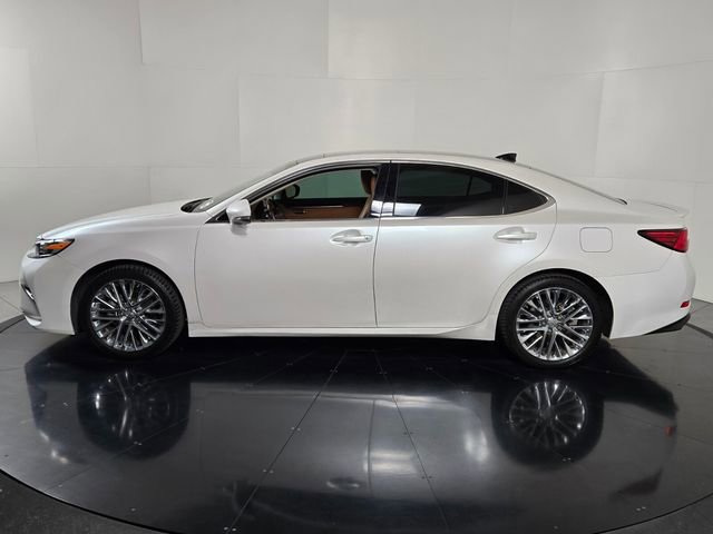 Used 2018 Lexus ES 350 w/ Luxury Package w/Wood Trim image 3