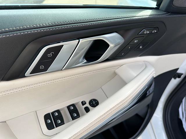 Certified 2024 BMW X6 xDrive40i w/ Executive Package image 20