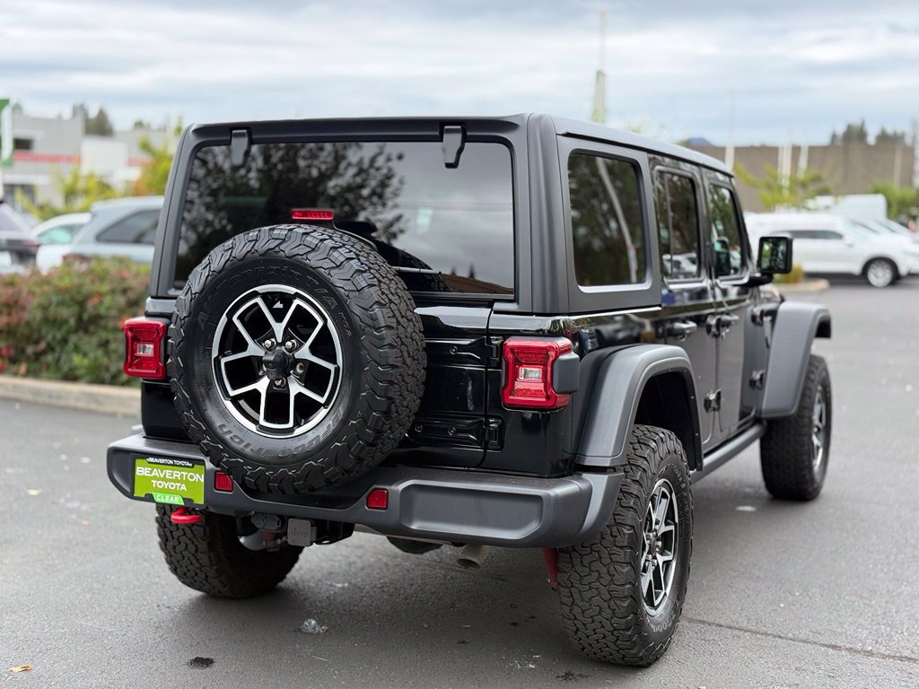 Used 2024 Jeep Wrangler Unlimited Rubicon w/ Convenience Group AWD/4WD image 5