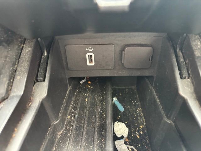 Used 2018 Ford Explorer Limited w/ Equipment Group 301A FWD image 16