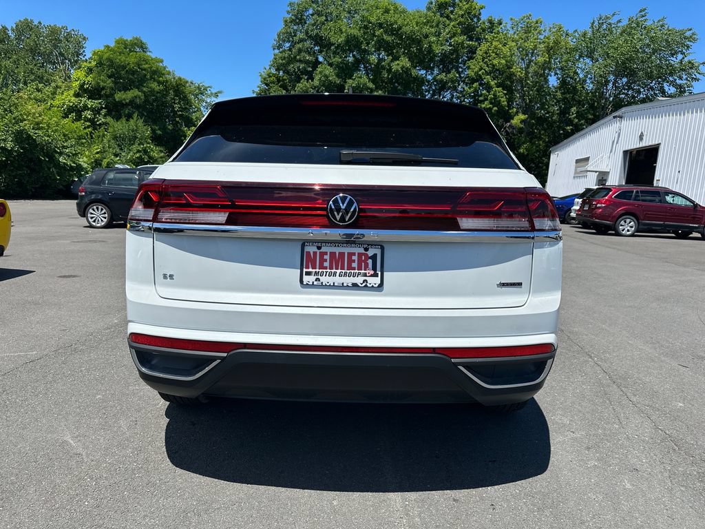 New 2026 Volkswagen Atlas Cross Sport SE AWD/4WD image 3