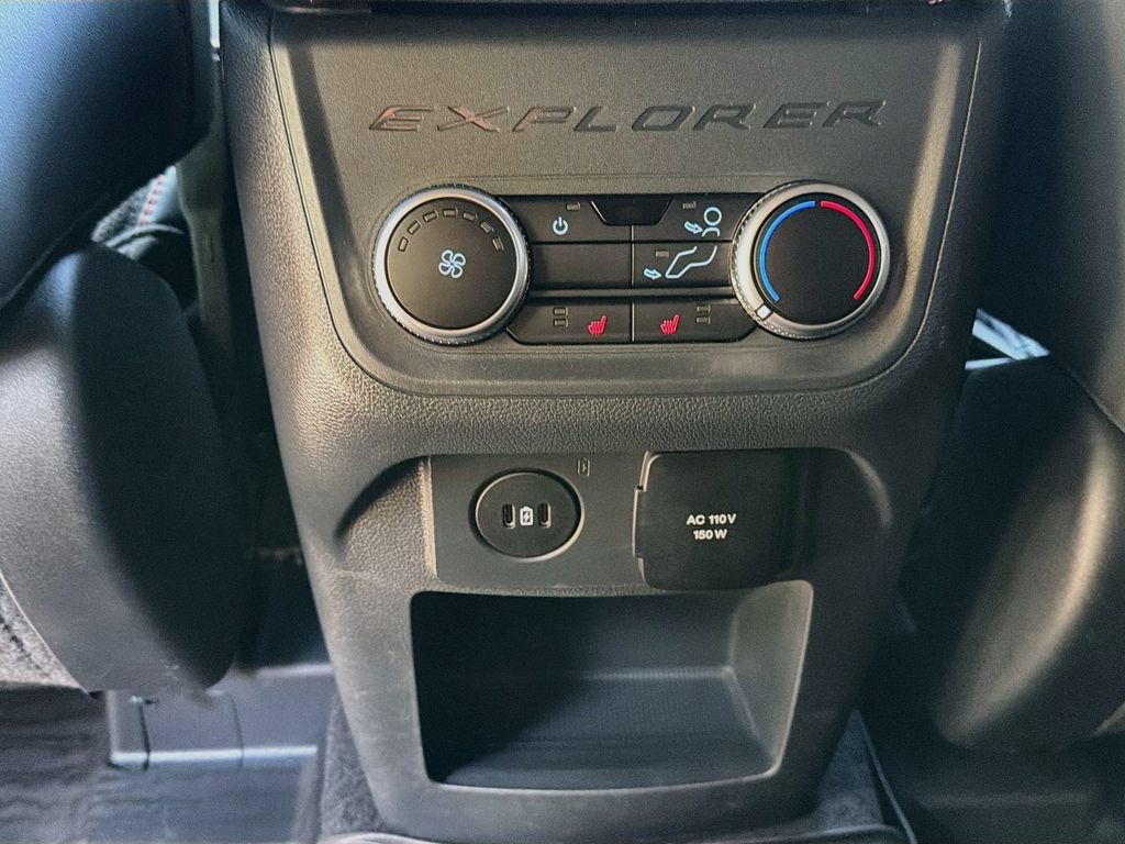 Used 2025 Ford Explorer ST AWD/4WD image 28