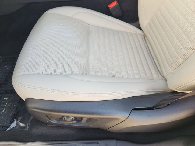 Used 2025 Land Rover Discovery Sport S AWD/4WD image 17