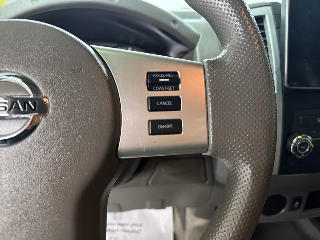 Used 2014 Nissan Frontier SV image 19