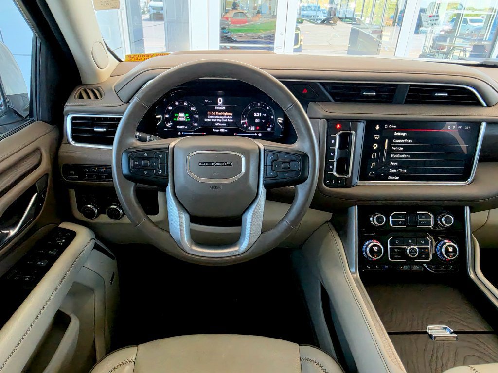 Used 2024 GMC Yukon XL Denali AWD/4WD image 21
