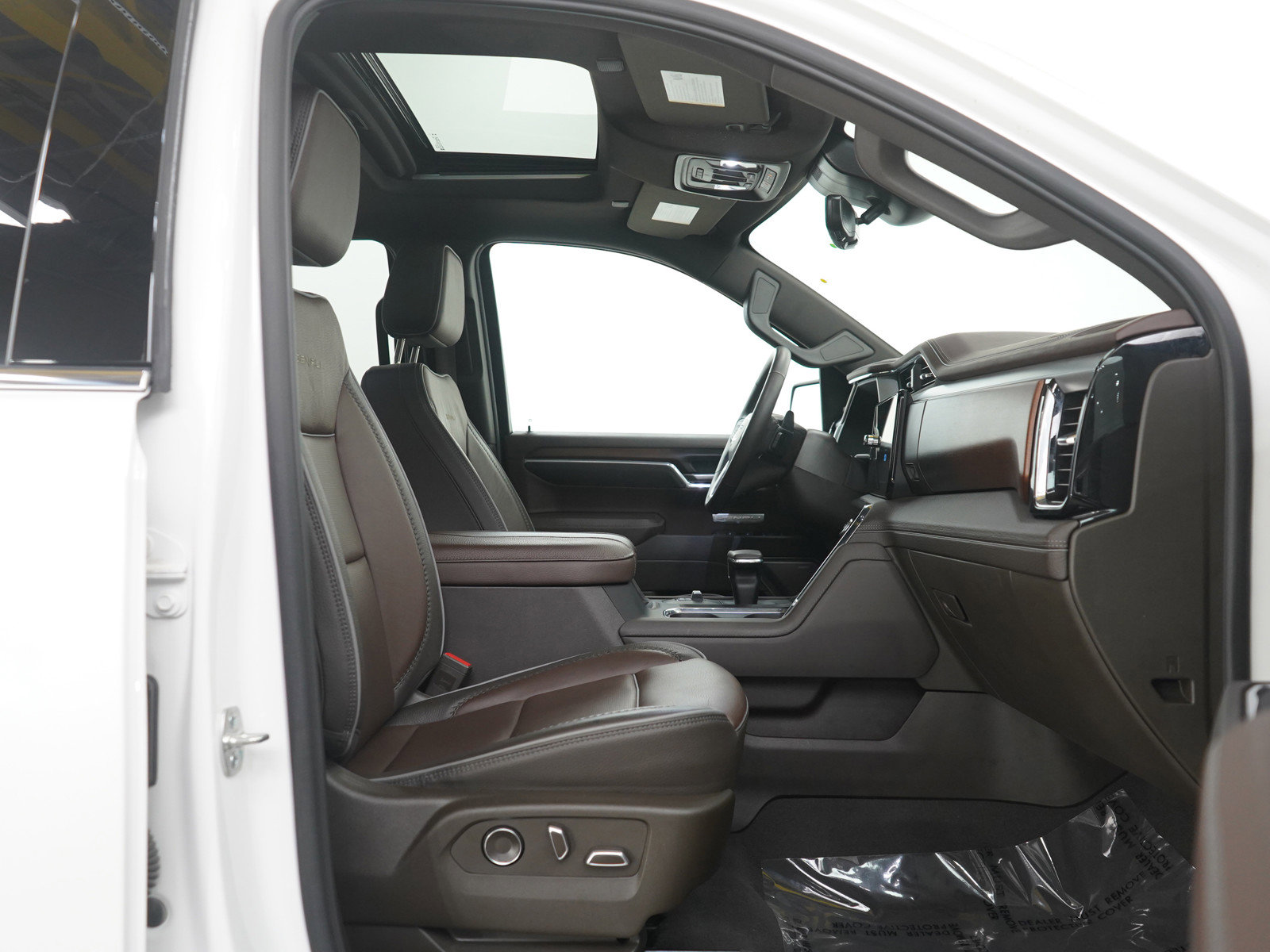 Used 2025 GMC Sierra 1500 Denali w/ Denali Reserve Package image 11