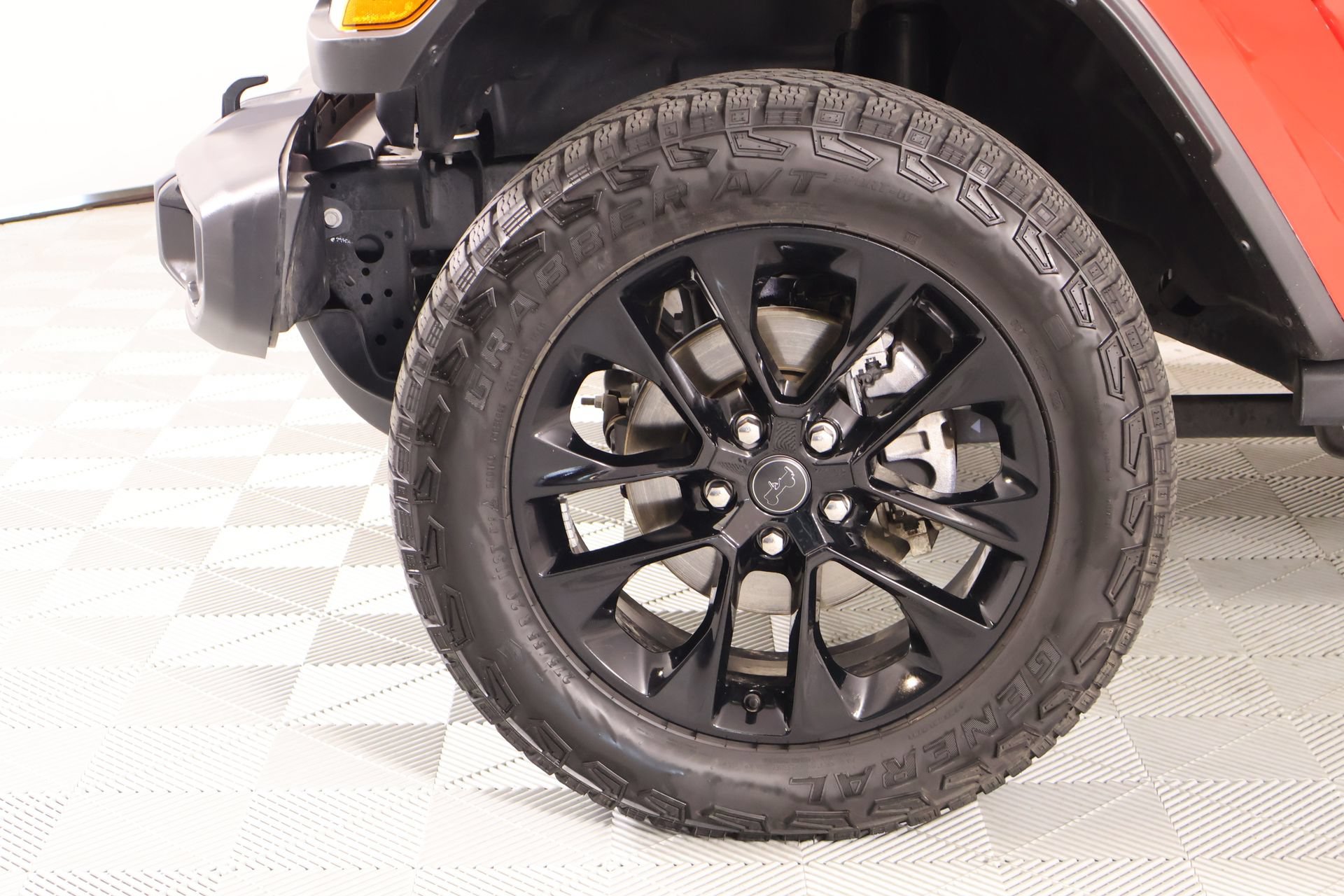 Used 2025 Jeep Gladiator Sport AWD/4WD image 15