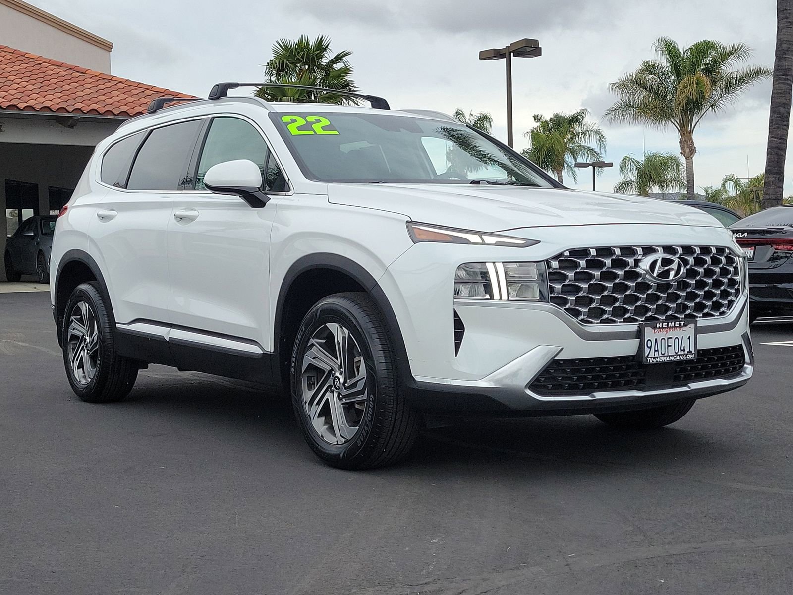 Certified 2022 Hyundai Santa Fe SEL image 2