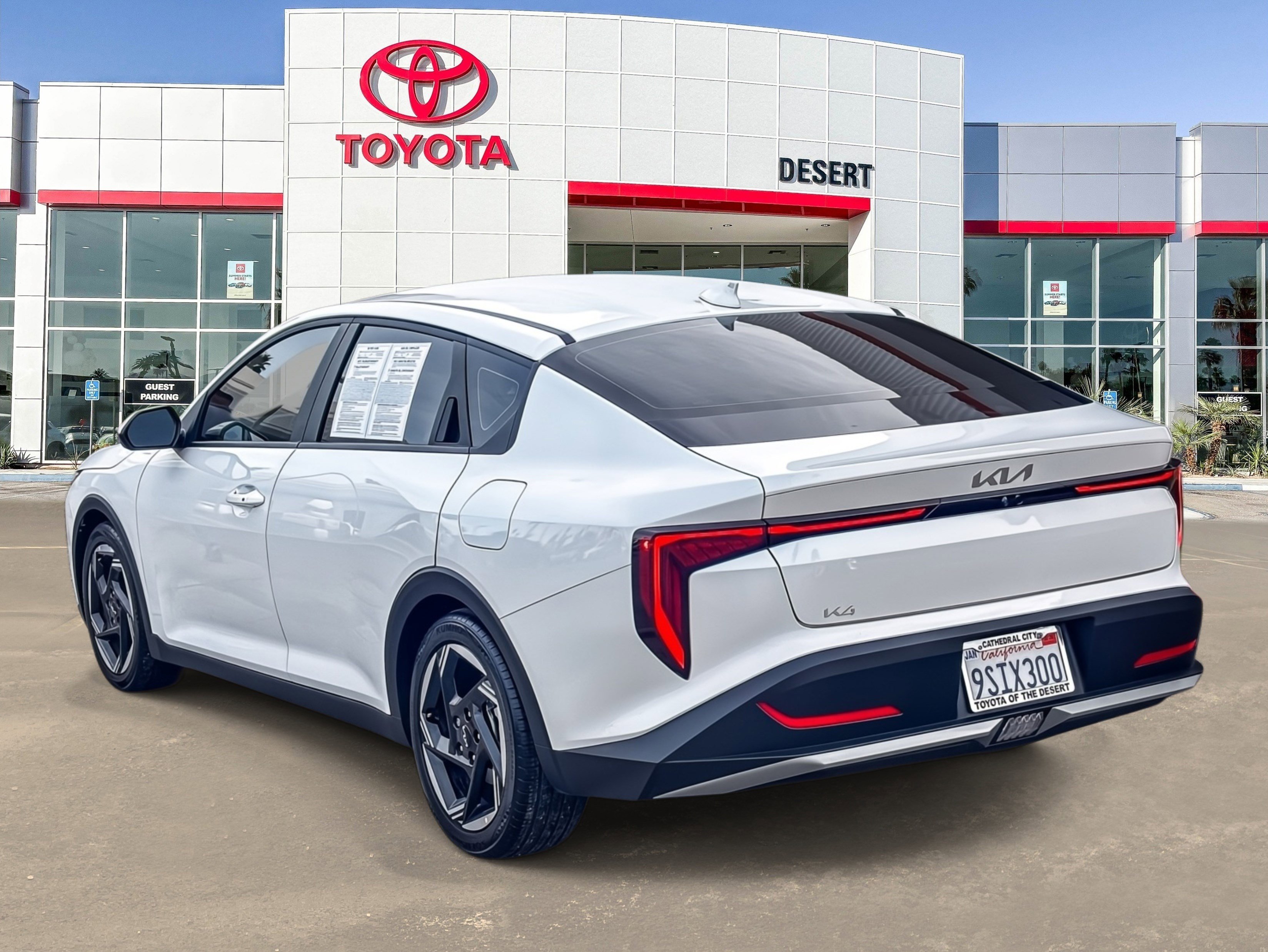 Used 2025 Kia K4 EX image 5