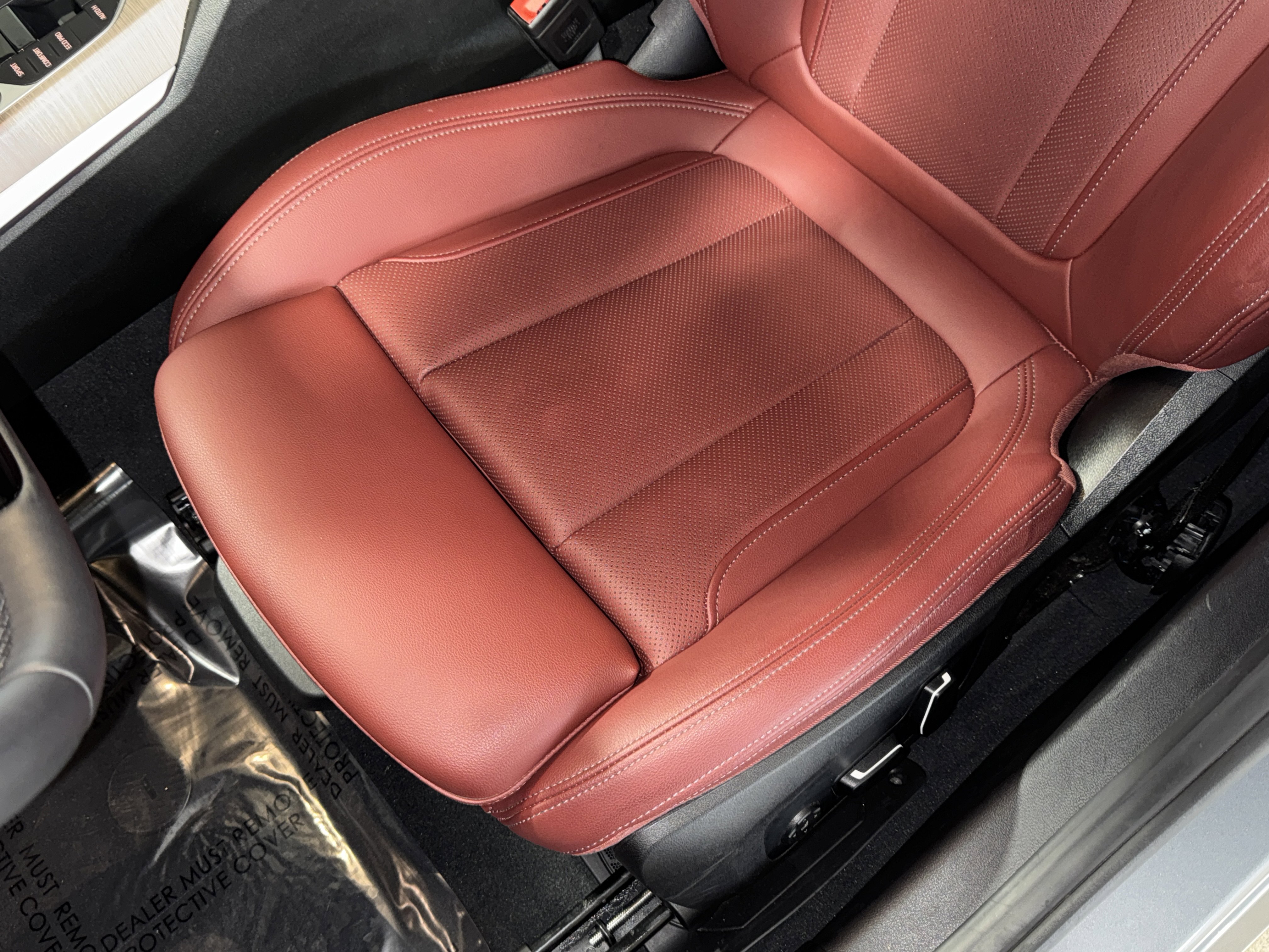 Certified 2025 BMW 330i Sedan image 34