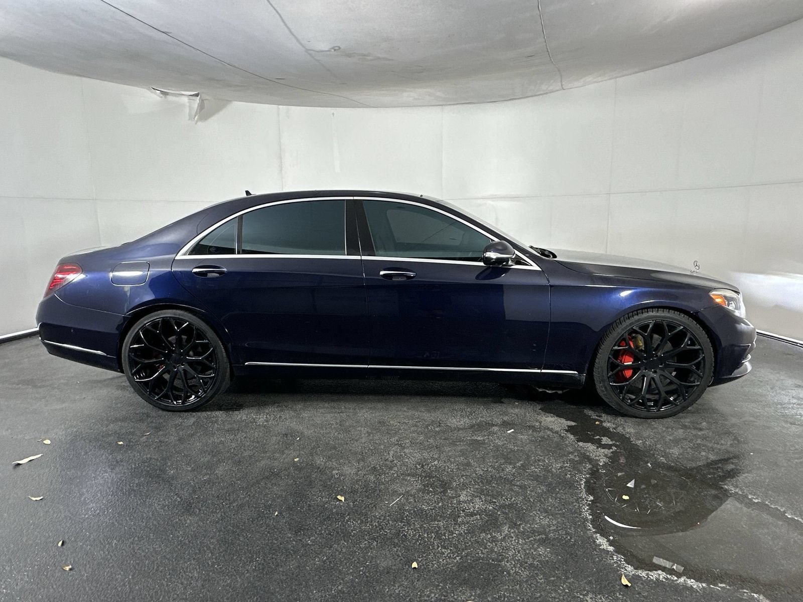 Used 2017 Mercedes-Benz S 550 4MATIC Sedan image 9