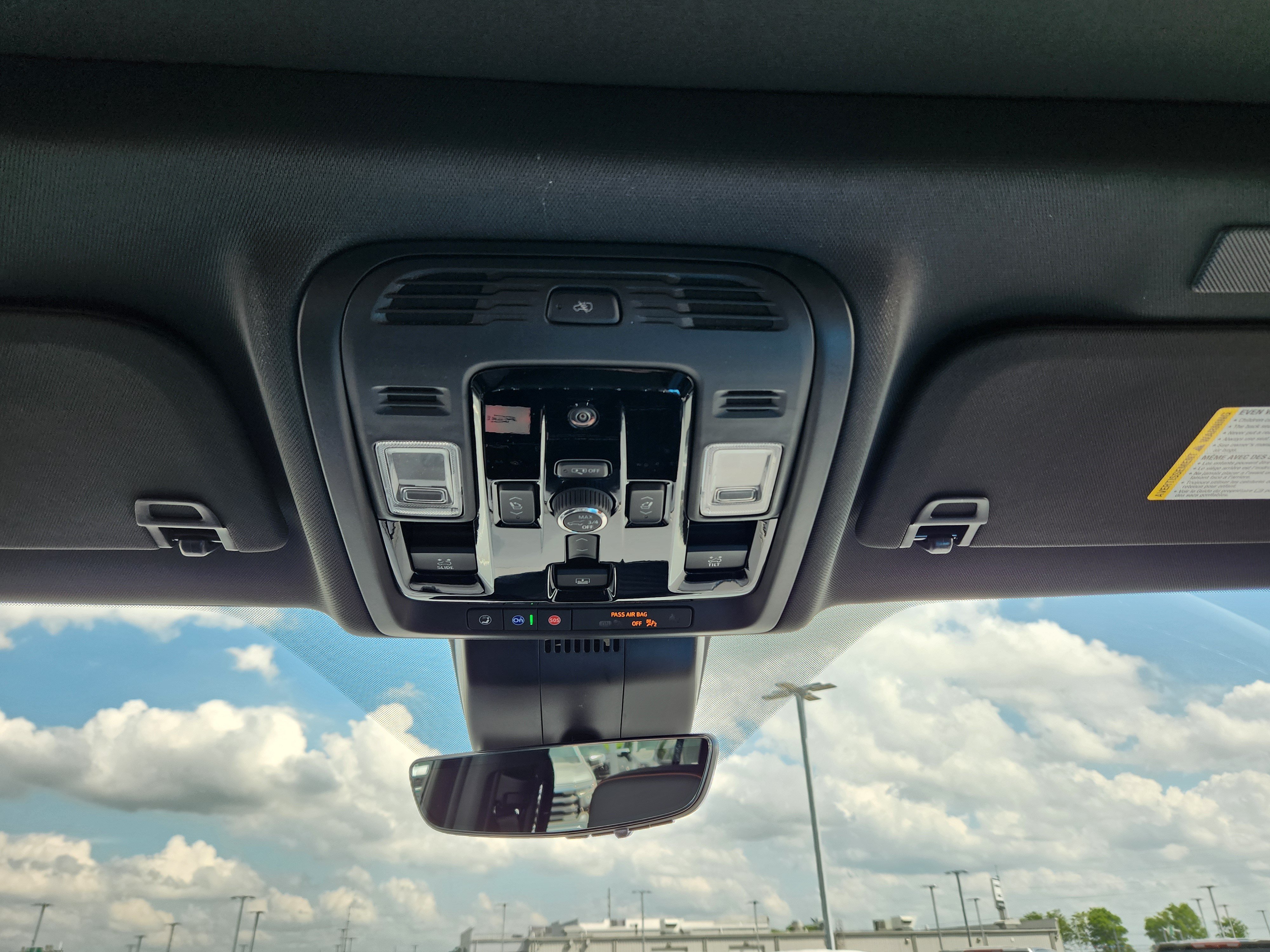 New 2026 GMC Yukon XL AT4 w/ AT4 Premium Package AWD/4WD image 15