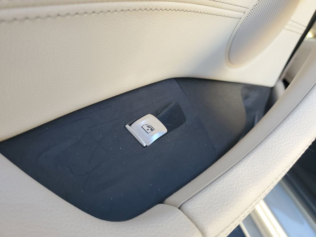 Used 2020 BMW X4 M40i w/ Premium Package image 18