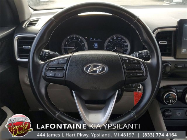 Used 2021 Hyundai Venue SEL image 43