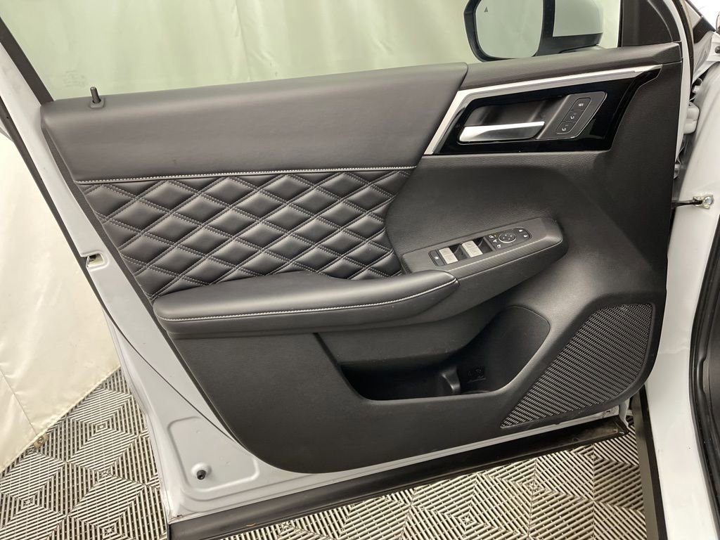 Used 2022 Mitsubishi Outlander SEL image 21