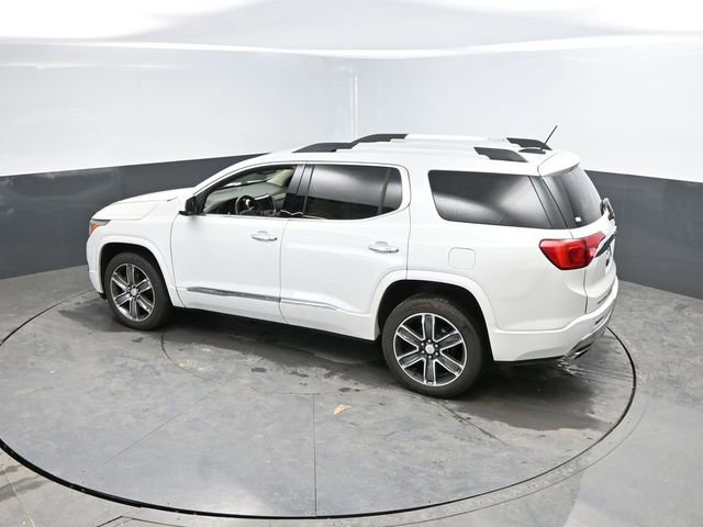 Used 2017 GMC Acadia Denali image 32