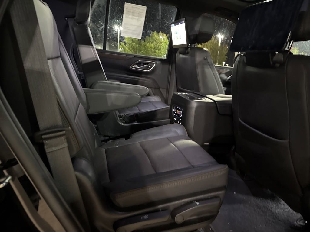Used 2023 Chevrolet Tahoe High Country w/ Advanced Technology Package AWD/4WD image 16