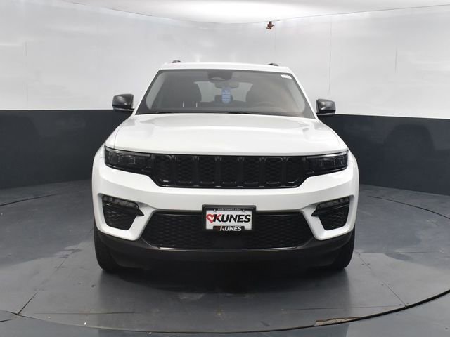 Used 2023 Jeep Grand Cherokee Limited w/ Black Appearance Package image 2