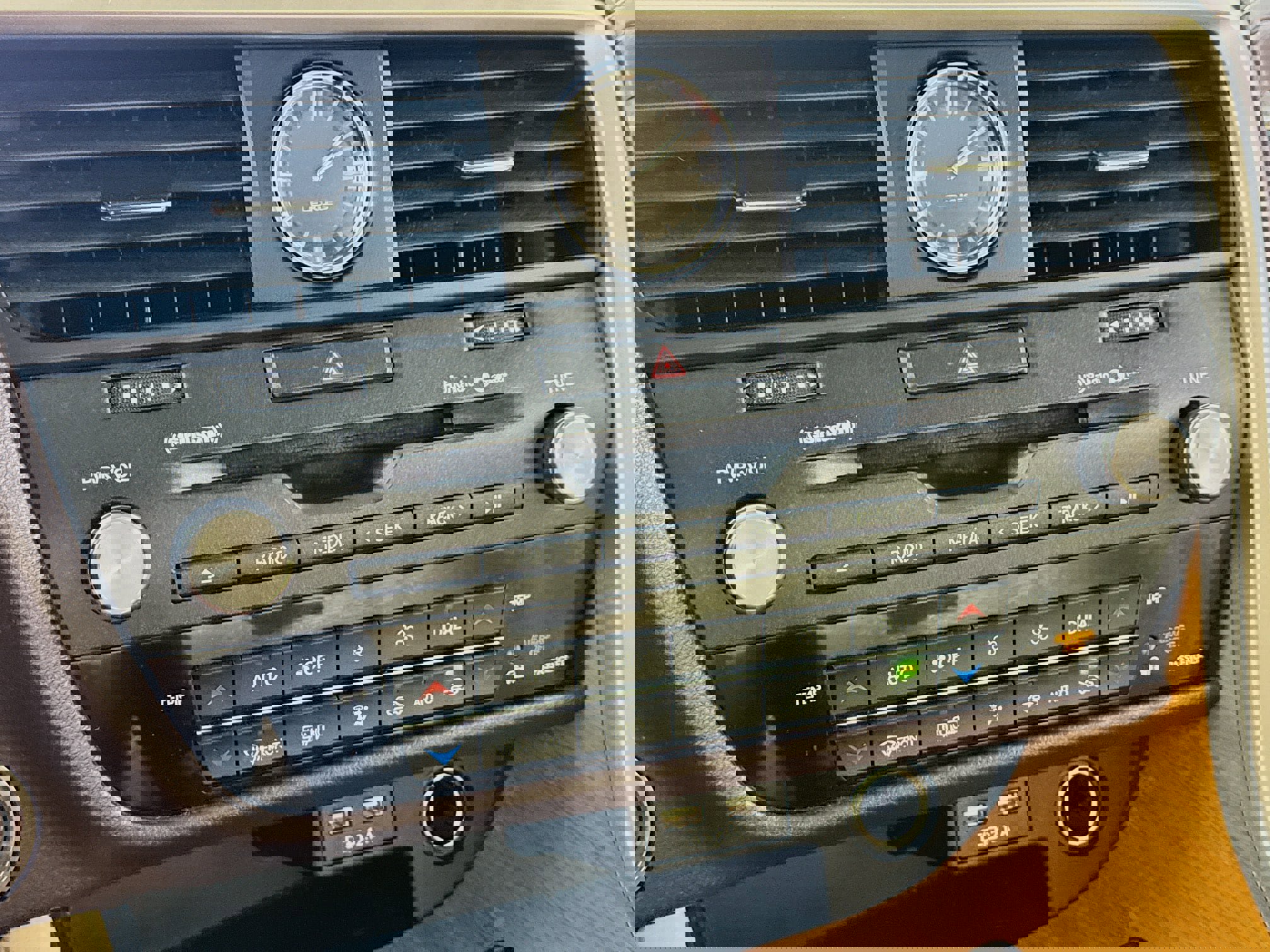 Used 2020 Lexus RX 350 AWD w/ Premium Package image 19