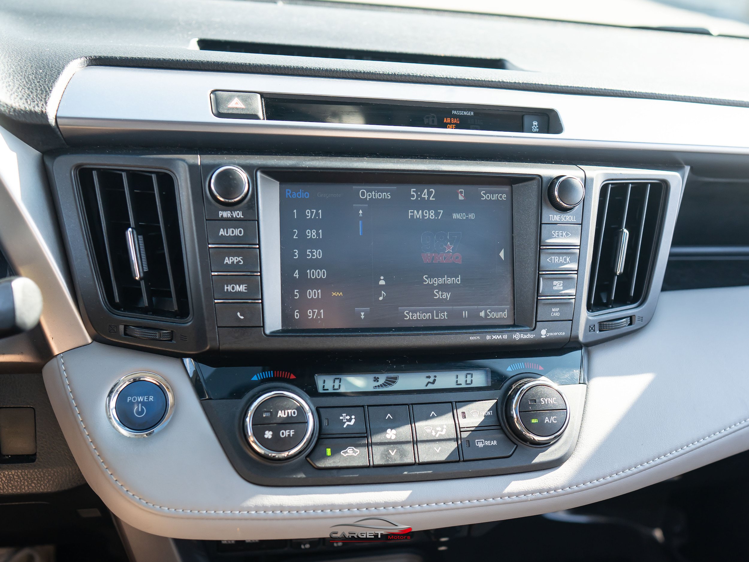 Used 2016 Toyota RAV4 Limited AWD/4WD image 29
