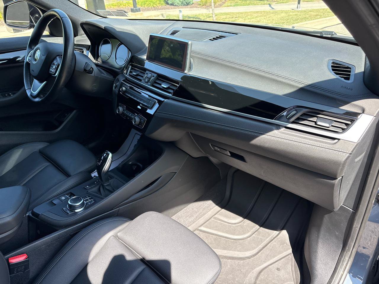 Used 2023 BMW X2 xDrive28i w/ Convenience Package AWD/4WD image 21